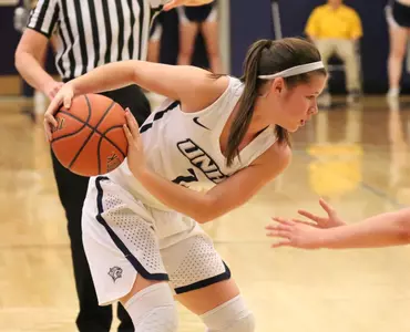Kari Brekke led the Wildcats to their second win over UMass Lowell on Wednesday night.