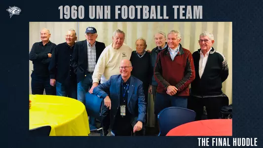 1960 football team_Final Huddle