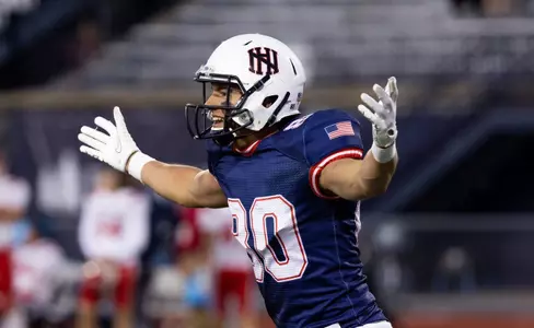 Brian Espanet caught his second TD pass of the season from Max Brosmer against Stony Brook. (Rich Gagnon photo)