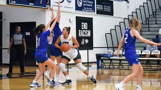 04_Belen_Morales_Lopez_UNH WBB_2542