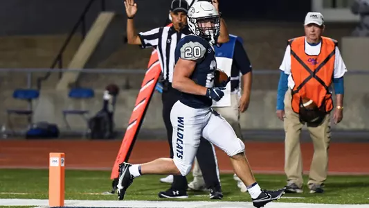 Dylan Laube_UNH FB vs Monmouth-0567