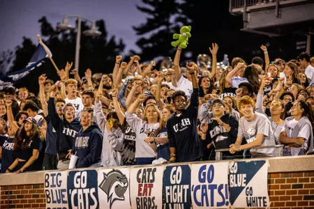 UNH Wildcats vs Monmouth Hawks