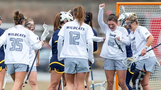 team celebrate_02-22_23-2-37-38_DT7T4173