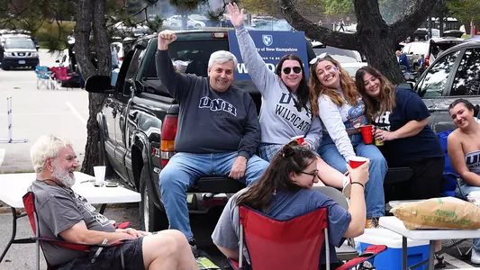 UNH Tailgating