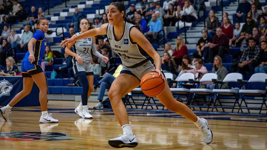 1Y0A6510_Clara Gomez__WBBall_2024-11-4_Stu Horne