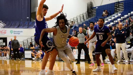 2_Dior_Davis_12.11.23 MBBALL vs Stonehill-140.jpg