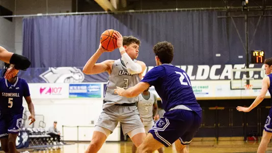 3_Jaxson_Baker_12.11.23 MBBALL vs Stonehill-108.jpg