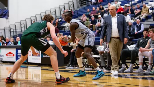 Clarence_Daniels_1.25.24 MBBall vs Binghamton-203.jpg
