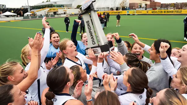 team_celebrate_AW1_1107_AEChampionship_FHOC_447