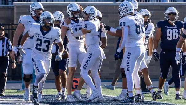 team_offense celebrate_19. 9_kb