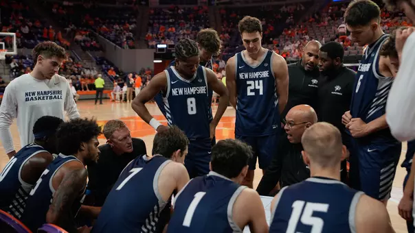 team bench_110325 at Clemson-6
