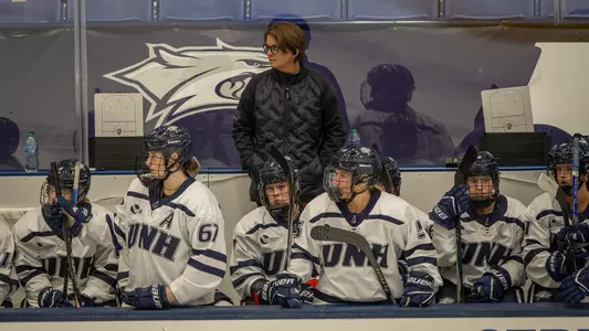 Hilary Witt_Coach_2025-9-20_v Maine_Stu Horne Photos_336A0417.png