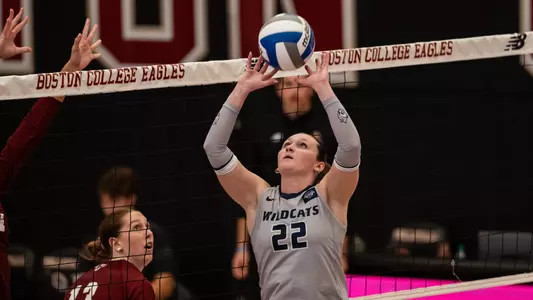 Jessica Shattles setting the ball.