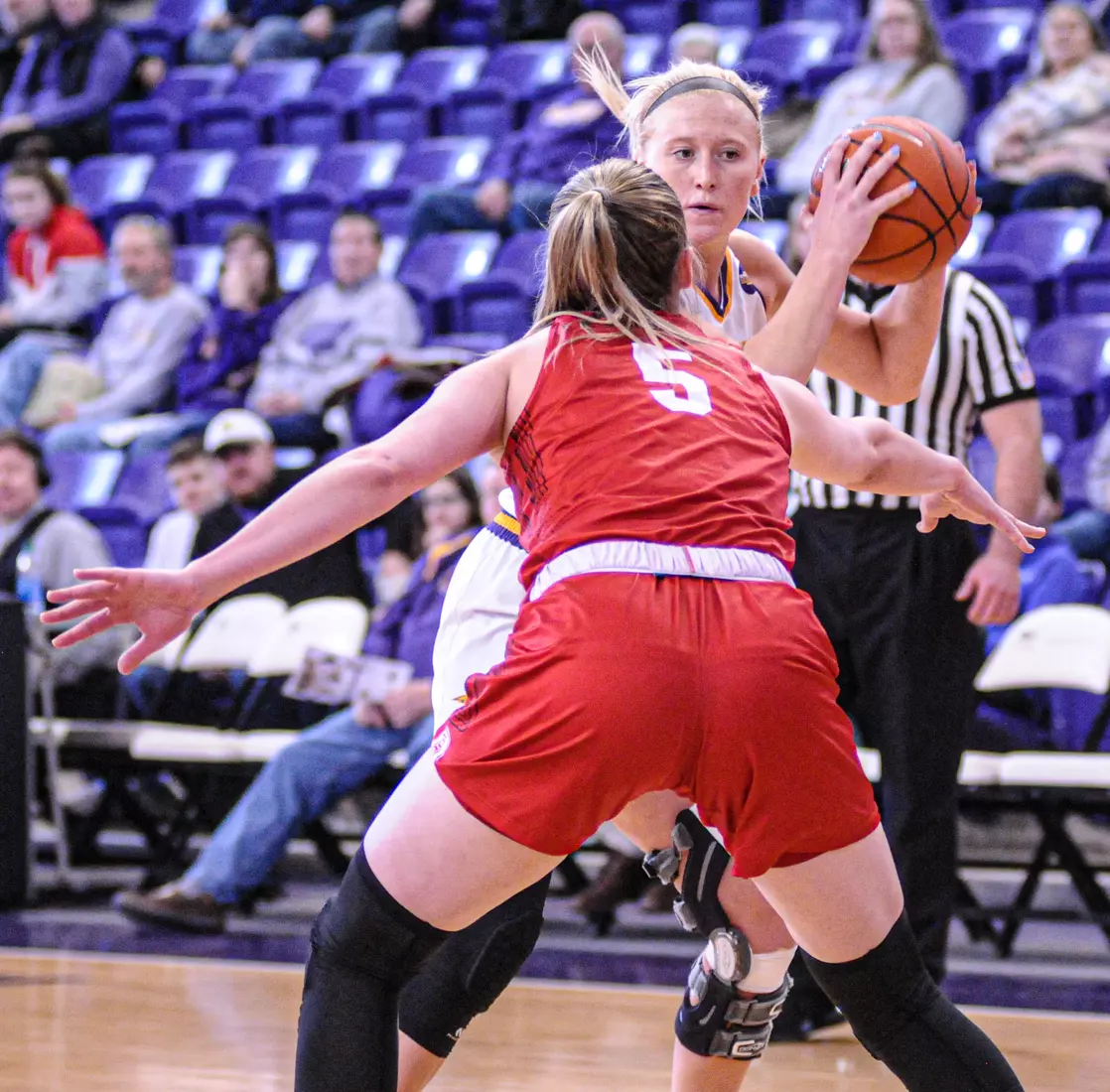 UNI Women's Basketball Tops Bradley.