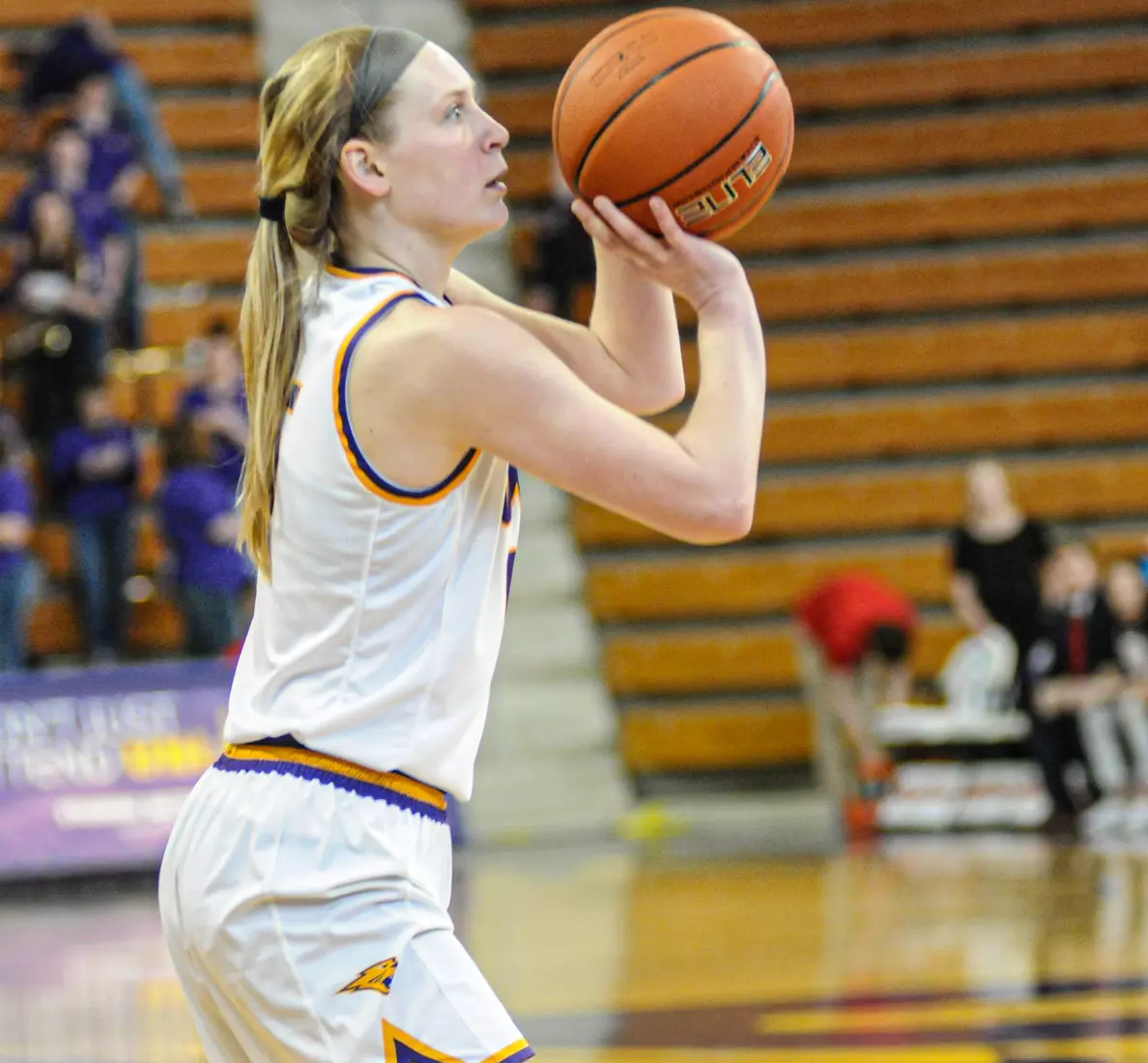 UNI Women's Basketball Tops Bradley.