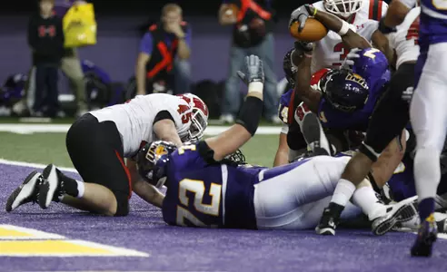 Johnson's Late TD Lifts Panthers over Youngstown State, 21-17