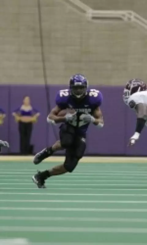 UNI Rushes to 34-14 Win at Indiana State