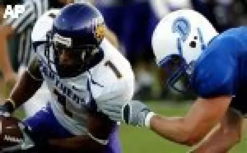 UNI Wins Season Opener, 48-7