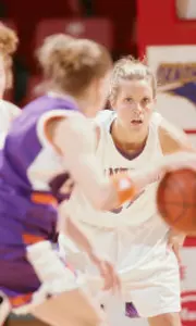 UNI Takes Championship with 71-47 Win Over Illinois