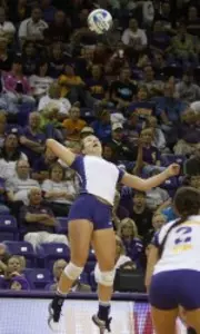 UNI Volleyball Clinches MVC Title With 3-2 Win at Wichita State