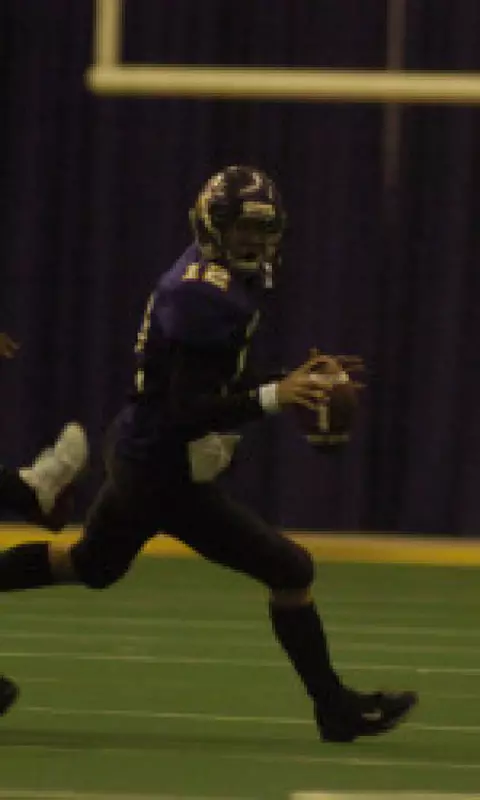 Panthers Top Bulldogs, 49-14, Move to 2-0