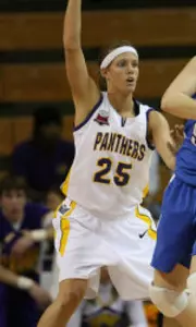 Aces Edge Panthers 58-57 in MVC Quarterfinals