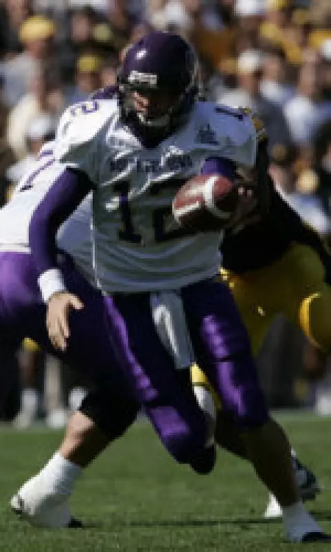Panthers Outlast Hilltoppers, 23-20 in Double Overtime