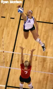 Volleyball Sweeps Indiana State