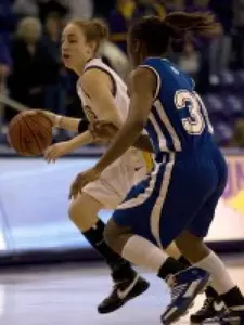 Panthers Come Back to Top Salukis, 74-69.
