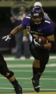 Spiders Stun Panthers, 21-20