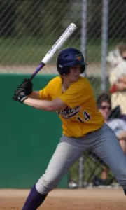 Softball Splits Doubleheader with Nebraska