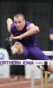 Shuttle Hurdle Relay Highlights Final Day of Drake Relays