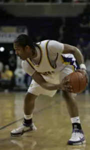 Indiana State Tops UNI, 74-56