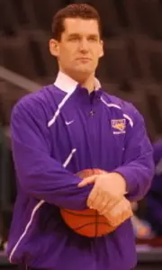 UNI MBB Signs Max Martino