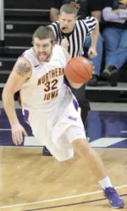 UNI Rides O'Rear, Ahelegbe to 72-52 Victory Over Southern Illinois