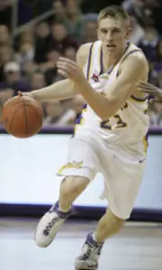 Panthers Fall at Creighton, 66-55