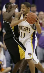 #25 UNI Defeats Wichita State, 68-56