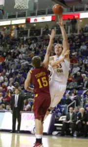 Eglseder Scores 31, But Wyoming Tops UNI, 74-65