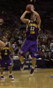 Evansville Shoots Down UNI, 92-73