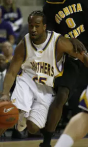 Illinois-Chicago Defeats UNI, 70-58