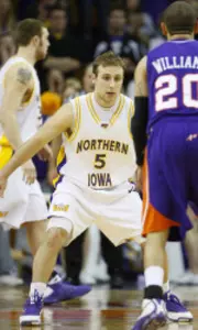 Panthers Fall to DePaul, 60-52