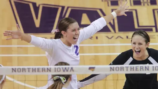 Panthers Top Cincinnati 3-1, NIU 3-0 to Finish 3-0 in NIU Invite