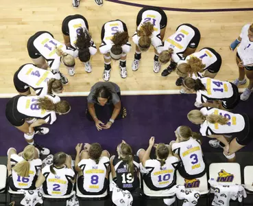 Panthers Defeated by No. 5 USC