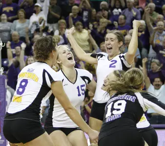 Volleyball Tops Illinois State, 3-1