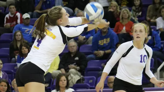 UNI Defeats South Dakota State in Four Sets