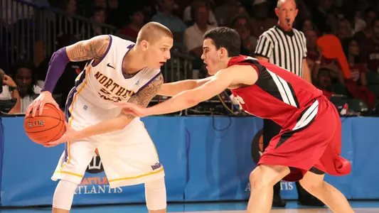 Stanford Topples UNI, 66-50