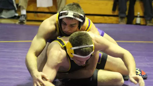 UNI Wrestling Extends Winning Streak on Road Against UNC