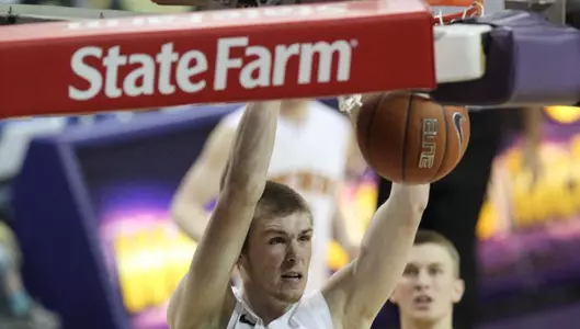 Panthers Stumble at Wichita State, 82-57