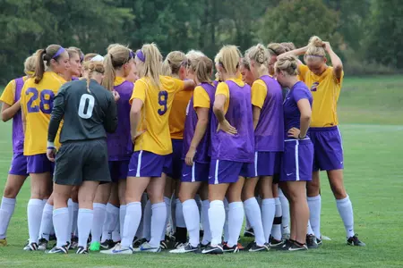 Panthers Fall to Hawkeyes