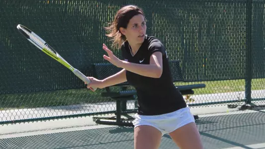UNI Sweeps Green Bay, 5-0